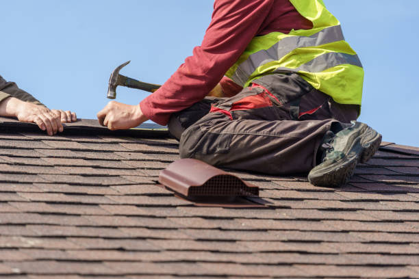 Best Best Roofing Contractors  in Wellman, IA